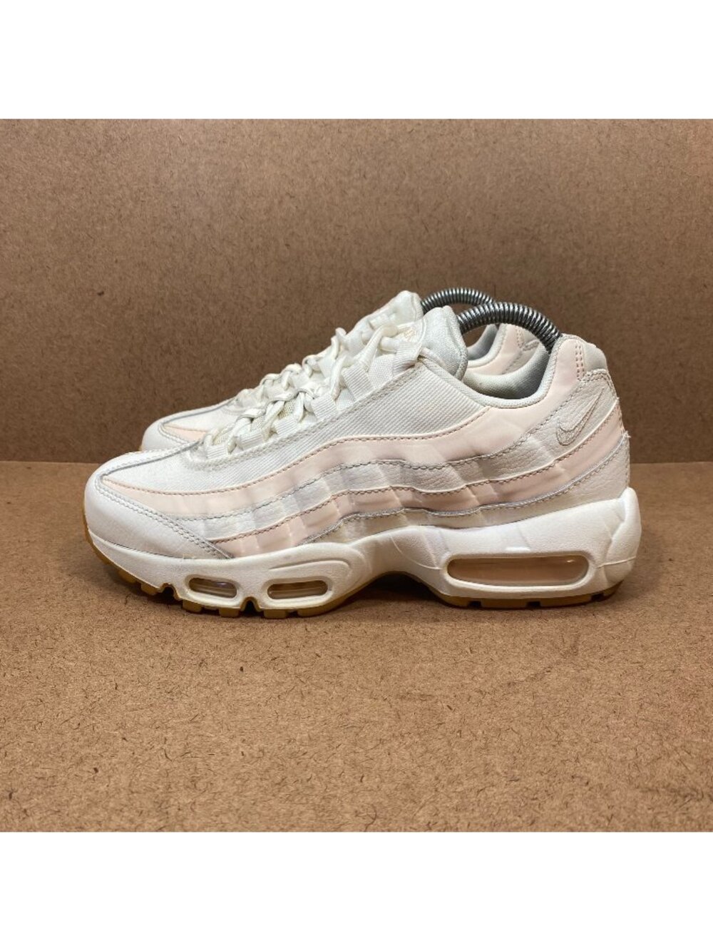 Nike Air Max 95 Sail/Guava White/Beige Womens Size US 8 Cushioned Sole Sneakers